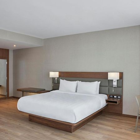 Ac Hotel By Marriott Saltillo Exterior photo