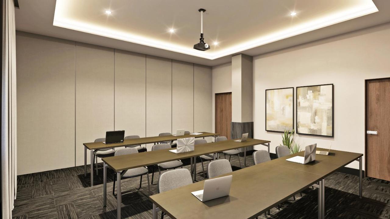 Ac Hotel By Marriott Saltillo Exterior photo