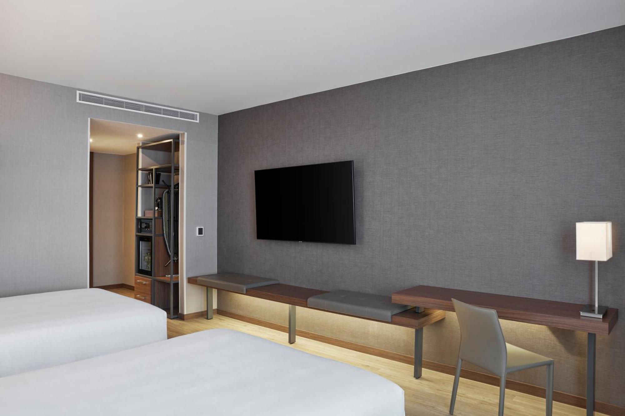 Ac Hotel By Marriott Saltillo Exterior photo