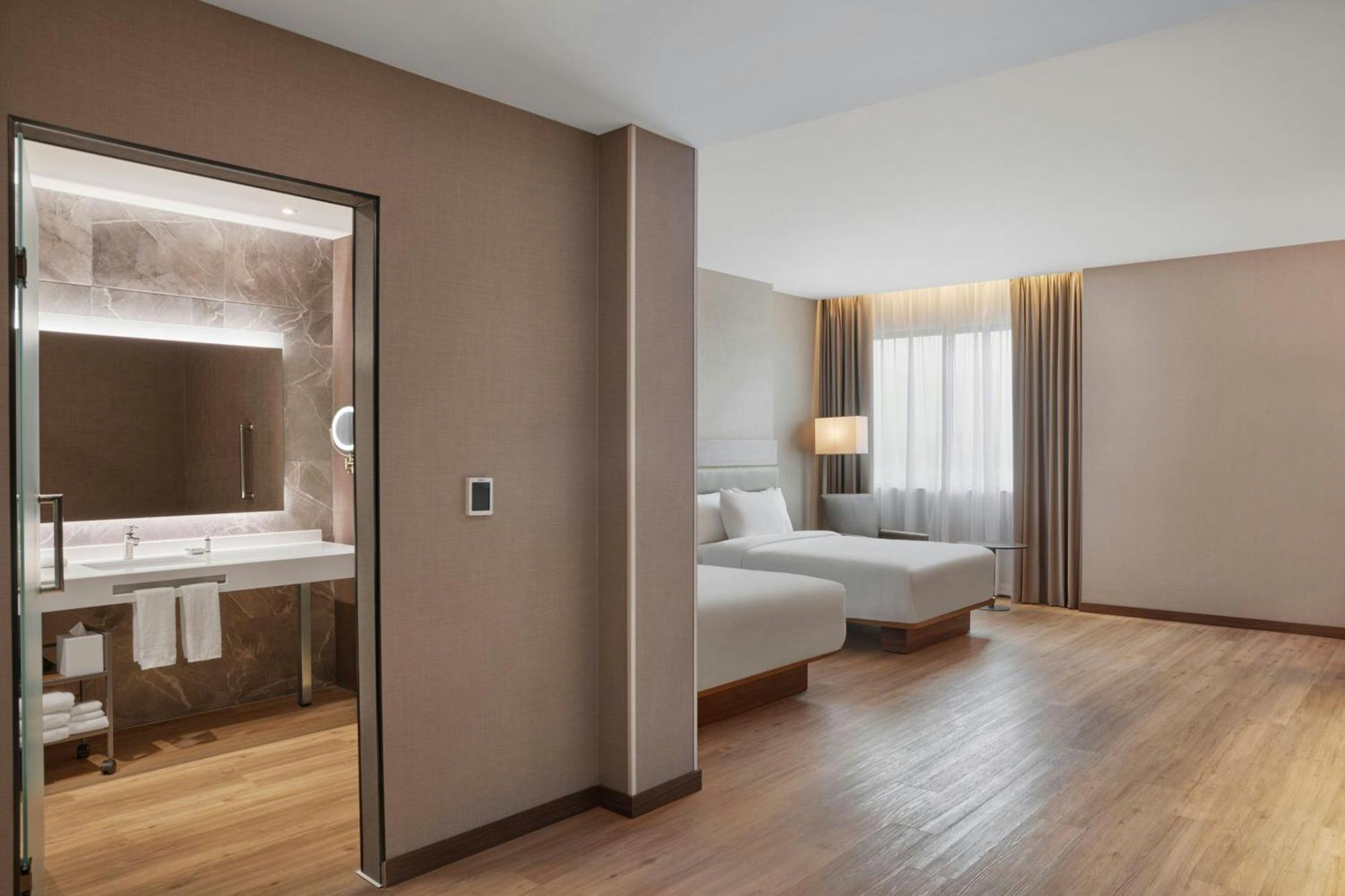 Ac Hotel By Marriott Saltillo Exterior photo