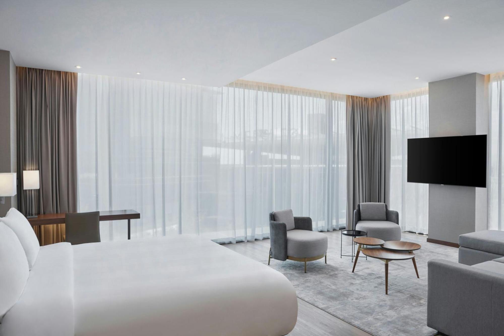 Ac Hotel By Marriott Saltillo Exterior photo
