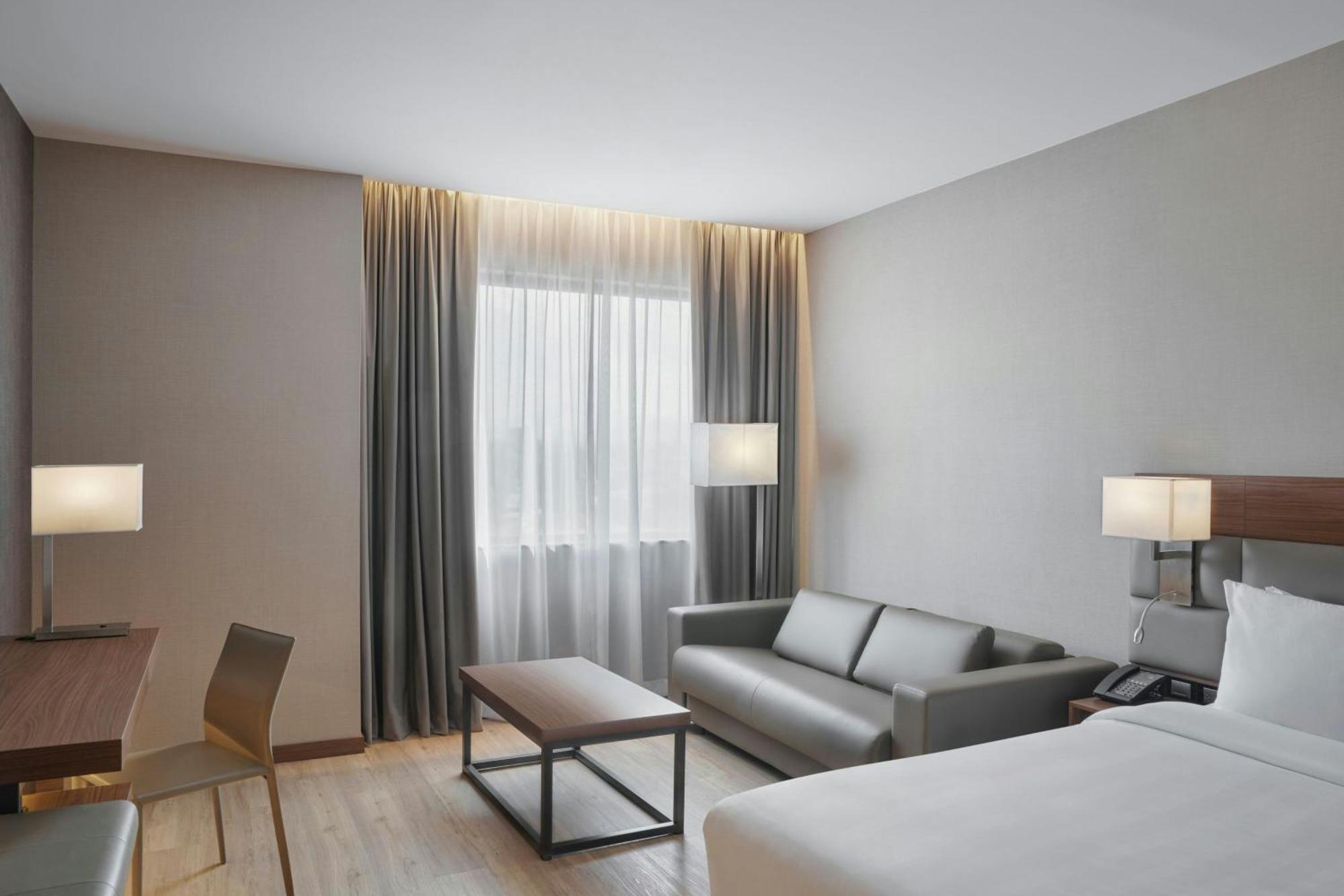 Ac Hotel By Marriott Saltillo Exterior photo