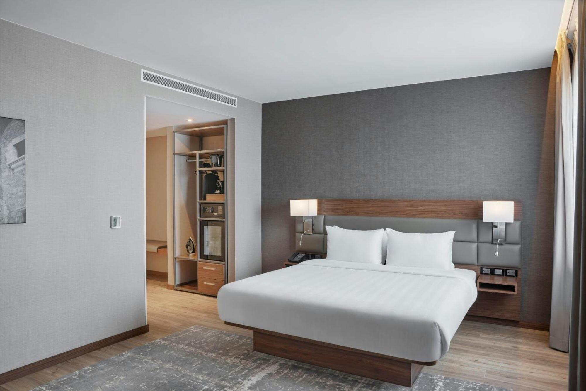 Ac Hotel By Marriott Saltillo Exterior photo